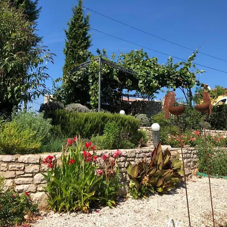 Casa Stefanie Villa Kastelir Exterior photo